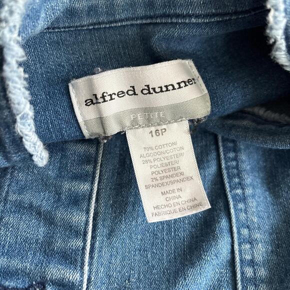 Alfred Dunner Butterly Embellished Lightweight Denim Jacket Women's Size 16P - Picture 6 of 7